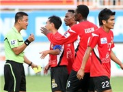 Bóng đá anh, ngoại hạng anh, lịch thi đấu euro 2012, Nghệ thuật “bẫy” trọng tài