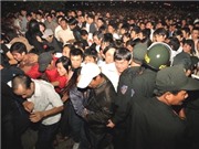 Bóng đá anh, ngoại hạng anh, lịch thi đấu euro 2012, Ngừng phát ấn… có ngừng được “tham vọng thăng quan”?