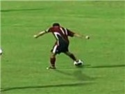 Bóng đá anh, ngoại hạng anh, lịch thi đấu euro 2012, Clip: Đi bóng thật hay, dứt điểm thật...tồi