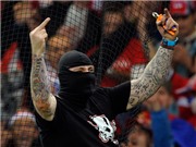 Bóng đá anh, ngoại hạng anh, lịch thi đấu euro 2012, Hung dữ như hooligan Serbia