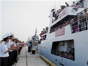 Bóng đá anh, ngoại hạng anh, lịch thi đấu euro 2012, Đoàn đại biểu 54 dân tộc thăm Trường Sa và nhà giàn DK1 