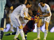 Bóng đá anh, ngoại hạng anh, lịch thi đấu euro 2012, Đối đầu trên băng ghế huấn luyện: Và Guardiola đã nhìn xuống chân…