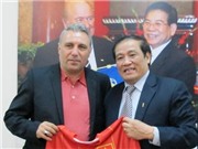 Bóng đá anh, ngoại hạng anh, lịch thi đấu euro 2012, VFF mời cựu siêu sao Hristo Stoichkov tới Hà Nội: Sóng ở đáy sông?