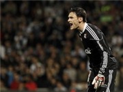 Bóng đá anh, ngoại hạng anh, lịch thi đấu euro 2012, Khi trước mặt Lloris là một đôi nhảy Valse