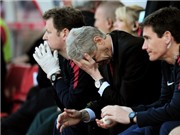 Bóng đá anh, ngoại hạng anh, lịch thi đấu euro 2012, Arsenal thua thảm hại ở Stoke: Đầu hàng