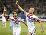 Bóng đá anh, ngoại hạng anh, lịch thi đấu euro 2012, Điểm tựa của Lyon: Sự hồi sinh của “cận vệ già”