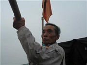 Đồn đại về con thuyền cổ dưới đáy sông Hồng