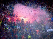 Bóng đá anh, ngoại hạng anh, lịch thi đấu euro 2012, CĐV làm náo động ngày vui của Barca