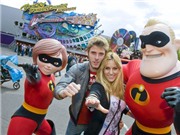Bóng đá anh, ngoại hạng anh, lịch thi đấu euro 2012, Thủ thành De Gea thư giãn cùng bạn gái ở Disneyland