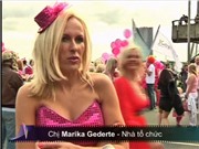 Bóng đá anh, ngoại hạng anh, lịch thi đấu euro 2012, Lễ diễu hành của những cô gái tóc vàng tại Latvia