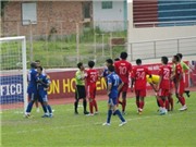 Bóng đá anh, ngoại hạng anh, lịch thi đấu euro 2012, Vòng 18 hạng Nhất QG 2011: “Giẫm” lên nhau mà sống