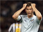 Bóng đá anh, ngoại hạng anh, lịch thi đấu euro 2012, Juventus tiến sát Lichtsteiner