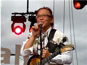 Bóng đá anh, ngoại hạng anh, lịch thi đấu euro 2012, Nguyên Lê khai sinh ra phong cách guitar riêng