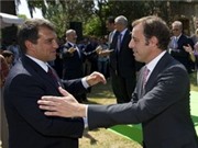Bóng đá anh, ngoại hạng anh, lịch thi đấu euro 2012, Nội bộ Barca "có chuyện": Laporta chê Rosell thiếu dũng khí