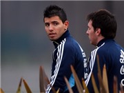 Bóng đá anh, ngoại hạng anh, lịch thi đấu euro 2012, Sergio Aguero lại tự đẩy mình ra đường