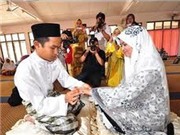 Bóng đá anh, ngoại hạng anh, lịch thi đấu euro 2012, Giới trẻ ở Malaysia và Indonesia phản đối đa thê 