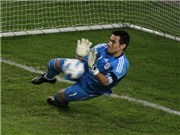 Bóng đá anh, ngoại hạng anh, lịch thi đấu euro 2012, Người hùng Justo Villar: Đền to thì không thiêng?