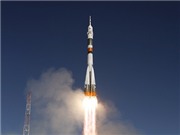 Bóng đá anh, ngoại hạng anh, lịch thi đấu euro 2012,  “Tăng bo” lên vũ trụ nhờ "đồ cổ" Soyuz 