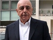 Bóng đá anh, ngoại hạng anh, lịch thi đấu euro 2012, Nhà Berlusconi hy sinh Milan để cứu Fininvest?