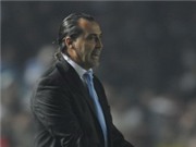 Bóng đá anh, ngoại hạng anh, lịch thi đấu euro 2012, "Ghế nóng" của HLV Batista: Tình thế bên bờ vực