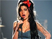 Bóng đá anh, ngoại hạng anh, lịch thi đấu euro 2012, “Ca sĩ tai tiếng” Amy Winehouse qua đời ở tuổi 27
