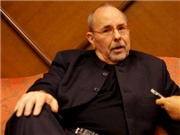 Bóng đá anh, ngoại hạng anh, lịch thi đấu euro 2012, "Huyền thoại" Dov Simens muốn giúp nhà làm phim Việt kiếm tiền