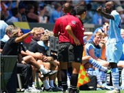 Bóng đá anh, ngoại hạng anh, lịch thi đấu euro 2012, "Coi thường" đối thủ, Balotelli bị HLV Mancini phạt