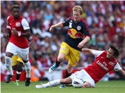Bóng đá anh, ngoại hạng anh, lịch thi đấu euro 2012, CĐV chỉ trích cách phòng ngự của Arsenal