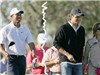 Mối quan hệ Roger Fededer - Tiger Woods: Rạn vỡ vì... sợ lây nghiện sex