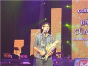 Bóng đá anh, ngoại hạng anh, lịch thi đấu euro 2012, Dương Đức Tâm đoạt giải Bài hát Việt tháng 8