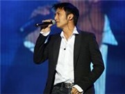 Bóng đá anh, ngoại hạng anh, lịch thi đấu euro 2012, Đình Phong bối rối khi khán giả gọi tên vợ cũ