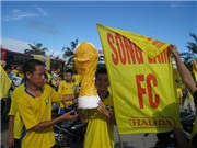 Bóng đá anh, ngoại hạng anh, lịch thi đấu euro 2012, Luận tiền ở V-League 2011