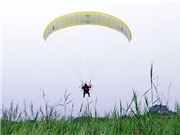 Bóng đá anh, ngoại hạng anh, lịch thi đấu euro 2012, Chinh phục bầu trời cùng paramotor