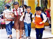 Bóng đá anh, ngoại hạng anh, lịch thi đấu euro 2012, Mua đồng phục học sinh để... bỏ đi