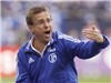 HLV Ralf Rangnick của Schalke bất ngờ xin từ chức 
