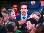 Bóng đá anh, ngoại hạng anh, lịch thi đấu euro 2012, Hành động "móc mắt" của Mourinho lên game