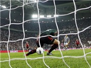 Bóng đá anh, ngoại hạng anh, lịch thi đấu euro 2012, Giữa hai chân Abbiati…