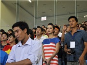 Bóng đá anh, ngoại hạng anh, lịch thi đấu euro 2012, Jennifer Phạm cổ vũ đội tuyển bóng đá Việt Nam