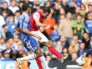 Bóng đá anh, ngoại hạng anh, lịch thi đấu euro 2012, Van Persie tiến gần kỷ lục của tiền bối Shearer