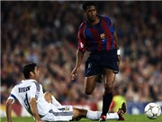 Bóng đá anh, ngoại hạng anh, lịch thi đấu euro 2012, Kluivert: Thứ bóng đá của Barca đến từ hành tinh khác