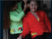 Bóng đá anh, ngoại hạng anh, lịch thi đấu euro 2012, Họa sỹ Lê Thiết Cương “lấn sân” thời trang