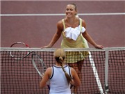 Bóng đá anh, ngoại hạng anh, lịch thi đấu euro 2012, Wozniacki quậy tưng bừng ở trận đấu từ thiện