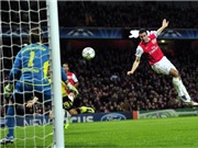 Bóng đá anh, ngoại hạng anh, lịch thi đấu euro 2012, "Siêu Persie" lại giúp Arsenal bay cao