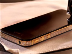 iPhone 4S đính 508 viên kim cương