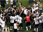 Bóng đá anh, ngoại hạng anh, lịch thi đấu euro 2012, Quà chia tay Socrates: Corinthians lần thứ 5 vô địch Brazil