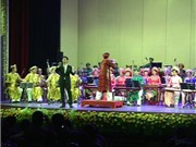 Bóng đá anh, ngoại hạng anh, lịch thi đấu euro 2012, Biểu diễn nhạc dân tộc mừng nhà hát Lớn 100 tuổi