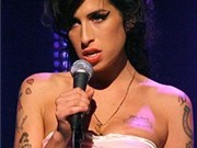 Bóng đá anh, ngoại hạng anh, lịch thi đấu euro 2012, Cha Amy Winehouse không muốn cuộc đời con bị đưa lên phim 