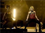 Bóng đá anh, ngoại hạng anh, lịch thi đấu euro 2012, Shakira quyến rũ trên thảm đỏ, cực "sung" nơi sân khấu 