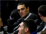 Bóng đá anh, ngoại hạng anh, lịch thi đấu euro 2012, Nghịch lý ở Liverpool: “Hàng hớ” Carroll vẫn nhận thưởng