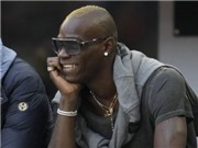 Bóng đá anh, ngoại hạng anh, lịch thi đấu euro 2012, Xài tiền kiểu Balotelli: 2 tỷ đồng cho 8 tuần “ở trọ”